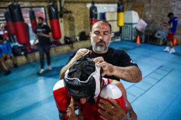 Iran, Russia boxing teams meet in friendly match