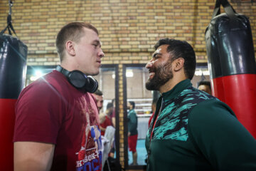 Iran, Russia boxing teams meet in friendly match