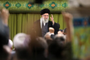 Hükümet Yetkilileri ve İslam Ülkelerinin Büyükelçileri Devrim Lideri İle  Buluştu