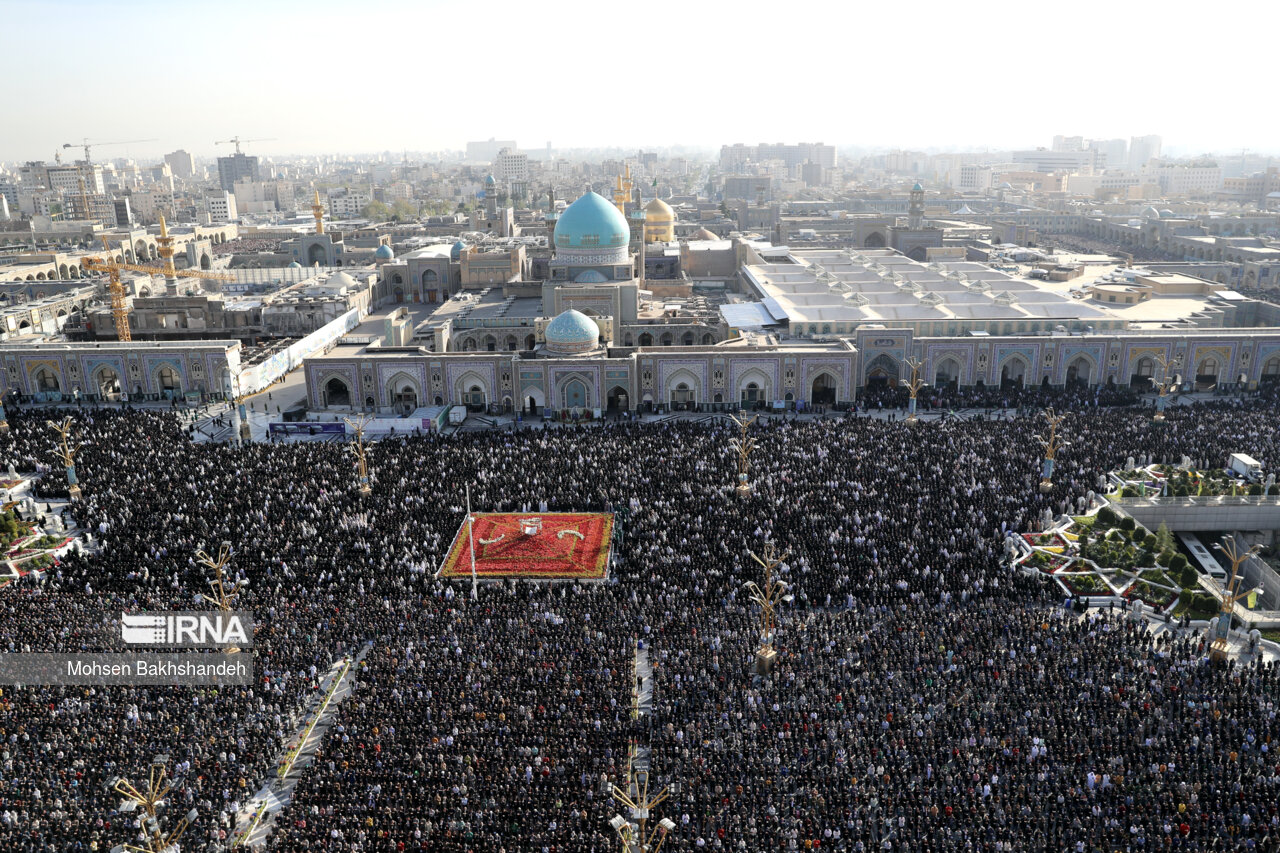 ۲۴۹ هزار نفر در نماز عید فطر مشهد شرکت کردند