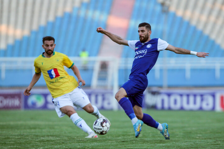 استقلال خوزستان - هوادار؛ نبرد آبیها برای بقا در لیگ