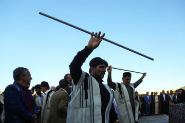 El pueblo de Yazd y Shahr-e Kord respaldan la operación con misiles y drones contra Israel