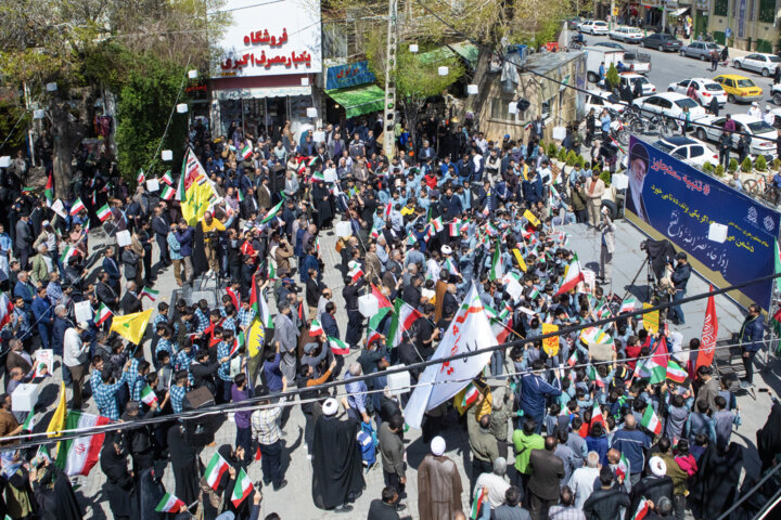 تجمع مردم اراک در حمایت از حمله موشکی و پهپادی سپاه به اسرائیل