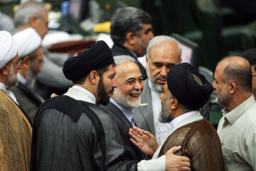 پرویز داوودی در مراسم تحلیف دهمین دوره ریاست‌جمهوری اسلامی