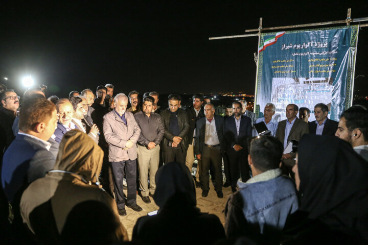 بازدید شبانه اهالی رسانه و شهردار شیراز از پروژه های عمرانی