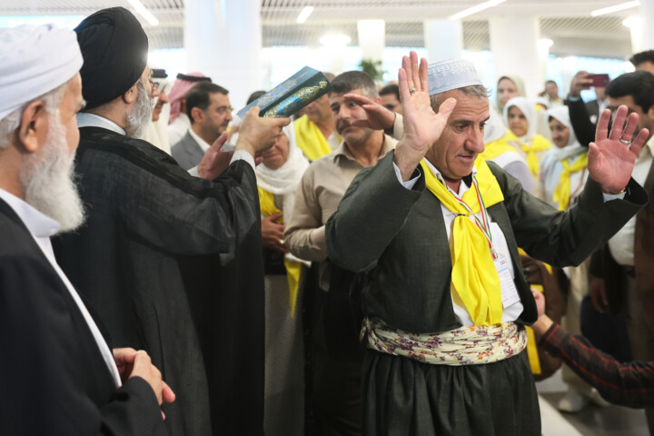 نخستین گروه از زائران عمره راهی عربستان شدند/آغاز اعزام به حج تمتع ٢۴ اردیبهشت