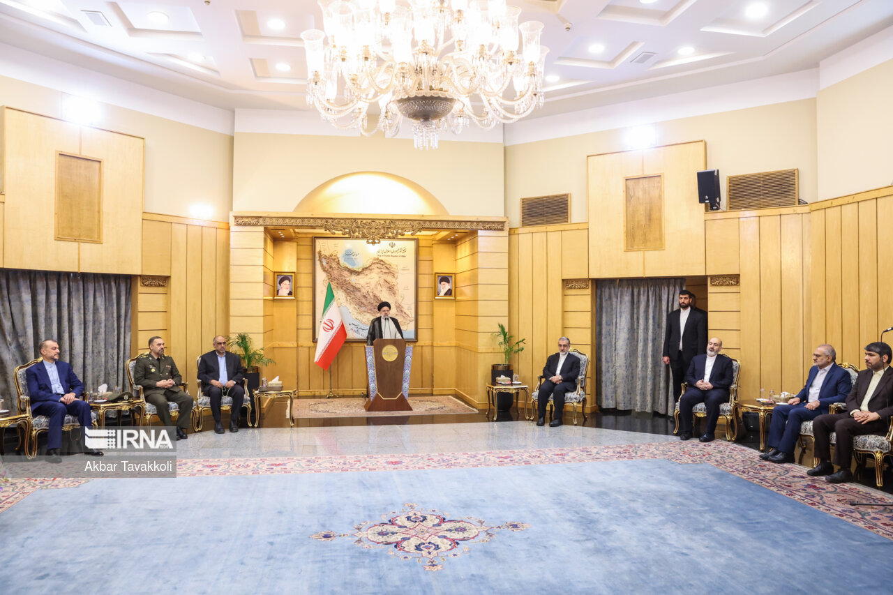 الرئيس الايراني : إيران عازمة على اتخاذ خطوات جديدة لتطوير العلاقات مع دول الجوار