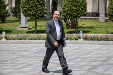 سپهر خلجی، رئیس شورای اطلاع رسانی دولت پس از جلسه هیات دولت  - ۵ اردیبهشت ۱۴۰۳

 