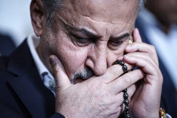 احمدرضا درویش مدیر عامل باشگاه پرسپولیس در مراسم امضای قرارداد واگذاری مالکیت باشگاه استقلال و پرسپولیس
