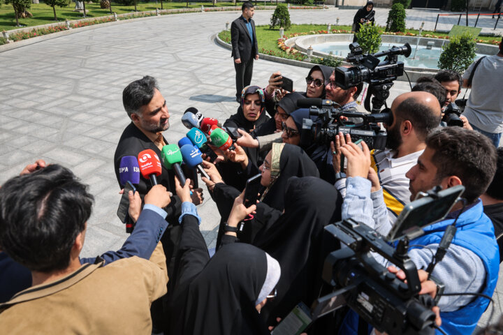 اعضای هیأت دولت در جمع خبرنگاران - ۵ اردیبهشت ۱۴۰۳