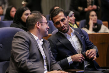 حضور وحید امیری فوتبالیست در مراسم اختتامیه جشنواره قهرمان ایران