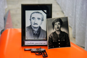 عکسی قاب شده ازسید عبدالله حسینی (تفگساز) یکی از افراد شناخته شده در تاریخ شهر سنندج