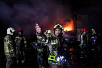 آتش سوزی انبار لاستیک جنوب تهران
