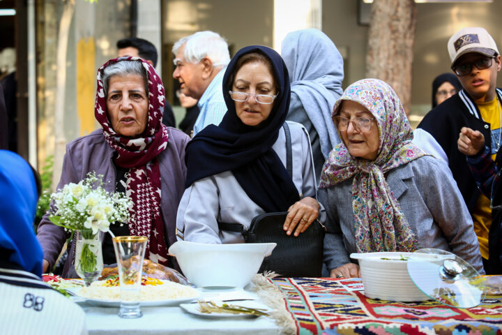 جشنواره غذای گیاهی در چهارباغ