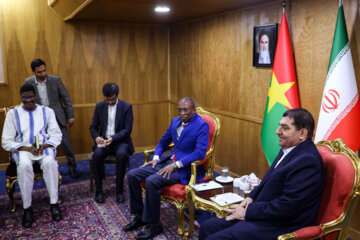 دیدار «محمد مخبر» معاون اول رئیس جمهور با «کیلم دو تامبلا» نخست وزیر بورکینافاسو