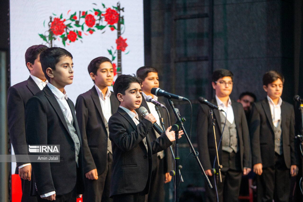 اختتامیه اولین جشنواره سرود فجر شهریور برگزار می‌شود
