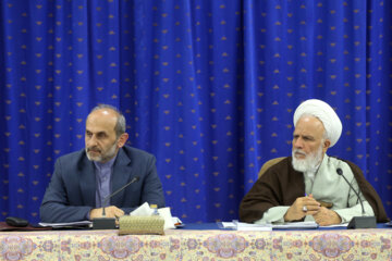 حجت‌الاسلام محمود محمدی عراقی و پیمان جبلی در جلسه شورای عالی انقلاب فرهنگی