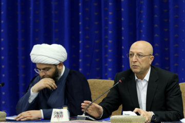  محمد علی زلفی گل و حجت الاسلام محمد قمی در جلسه شورای عالی انقلاب فرهنگی