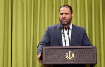 وزیر آموزش و پرورش: رییس‌جمهور شهید ایران را به کارگاه مدرسه‌سازی تبدیل کرد