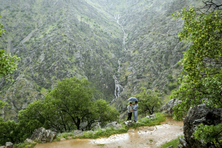 طبیعت بهاری هورامان تخت