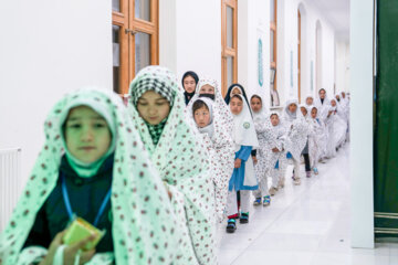 جشن تکلیف ۲۰۰۰ دختر افغانستانی
