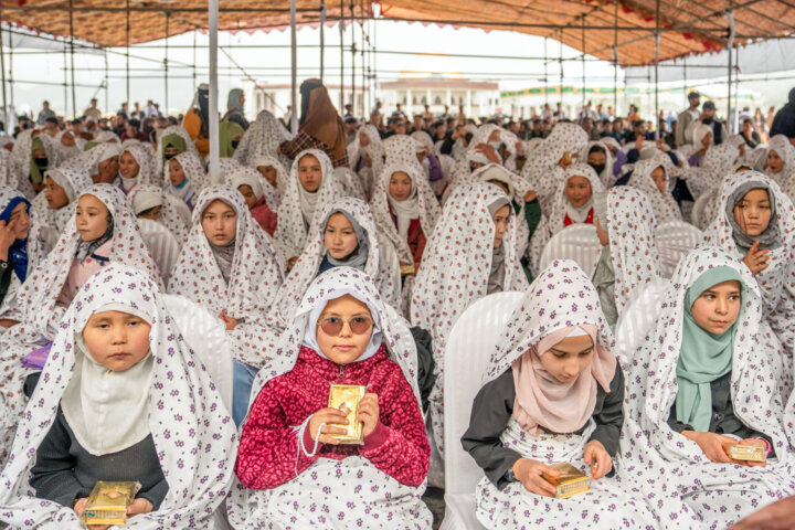 جشن تکلیف ۲۰۰۰ دختر افغانستانی