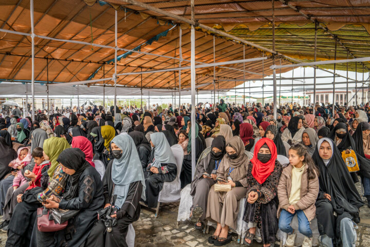 جشن تکلیف ۲۰۰۰ دختر افغانستانی