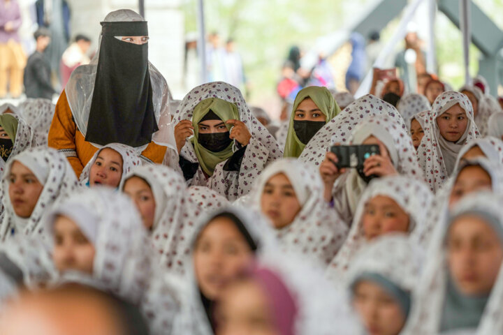 جشن تکلیف ۲۰۰۰ دختر افغانستانی