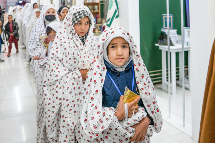 جشن تکلیف ۲۰۰۰ دختر افغانستانی