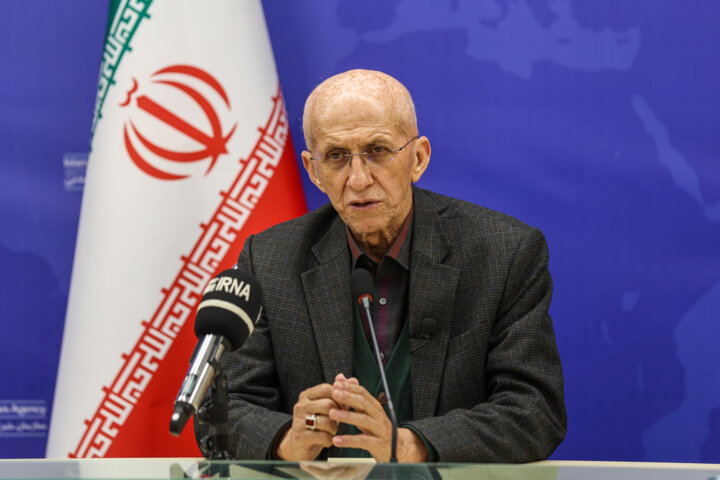 گفت و گو با بیژن نوباوه