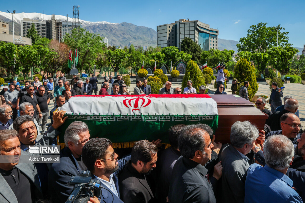 تشییع پیکر «مسعود اسکویی»