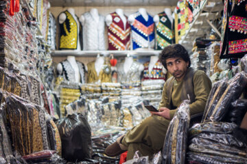 Kabul’s traditional clothing market