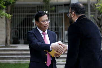 Interview with Vietnamese envoy to Iran