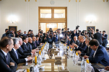 دیدار رئیس اقلیم کردستان عراق با وزیر امور خارجه