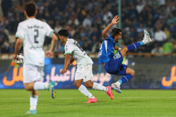 Iran Pro League: Esteghlal vs. Zob Ahan 