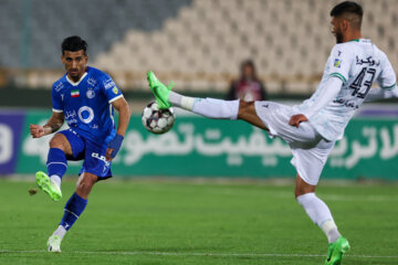 Iran Pro League: Esteghlal vs. Zob Ahan 