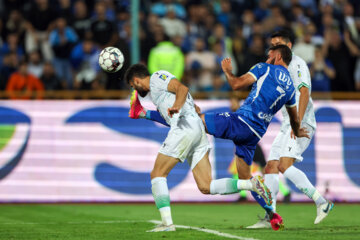 Iran Pro League: Esteghlal vs. Zob Ahan 