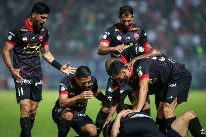 زادمهر: مشکل بیاخلاقی بازیکن را در مربی او جستجو کنید / پرسپولیس منتظر لغزش استقلال است 2