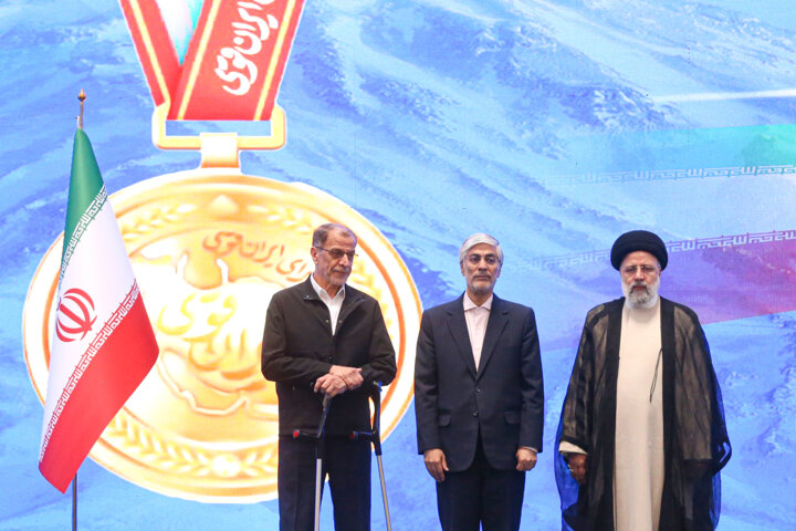 شهید جمهور، مردی در کنار ورزش
