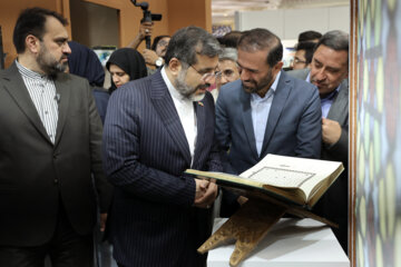 روز دوم سی و پنجمین نمایشگاه کتاب تهران- نشست چشم انداز تعاملات فرهنگی یمن و ایران