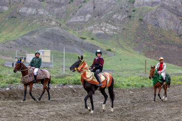 مسابقات کورس اسبدوانی بهاره روستای ایوب