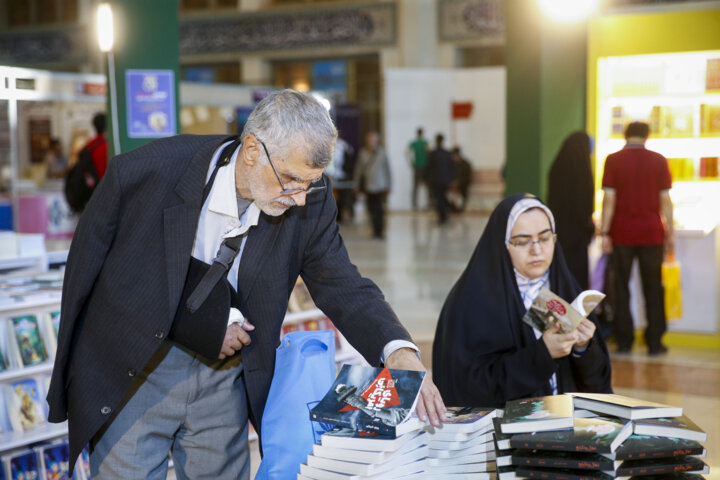 روز دوم سی و پنجمین نمایشگاه کتاب تهران