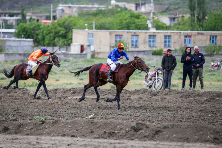 مسابقات کورس اسبدوانی بهاره روستای ایوب