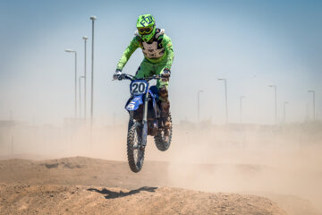 Course de moto-cross à Ahvaz