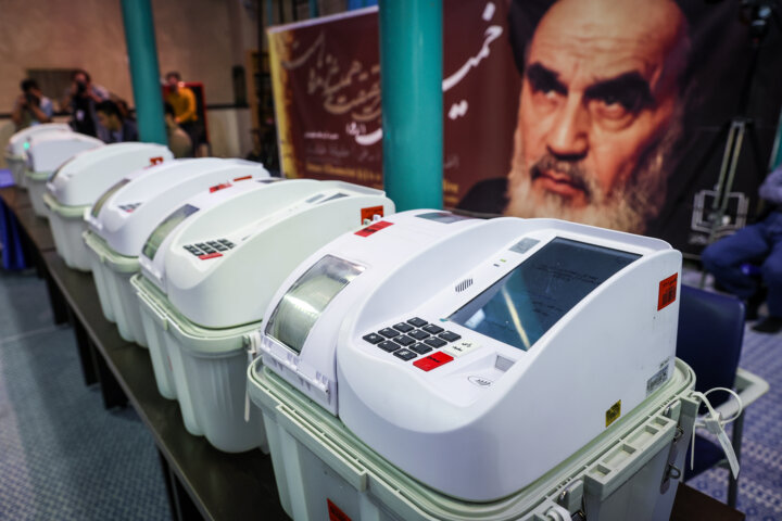 فرماندار تهران: برای برگزاری انتخابات ریاست جمهوری 1404 به صورت الکترونیکی آمادگی داریم 3
