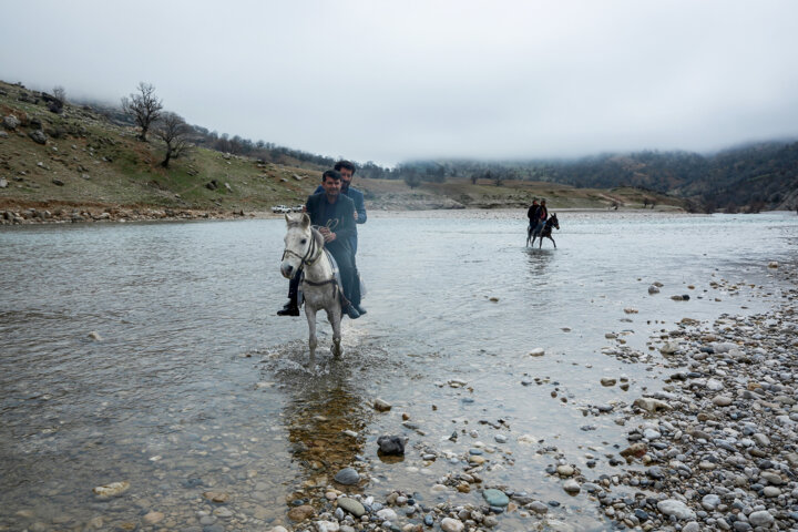 برق رسانی به روستاهای عشایری کوهرنگ