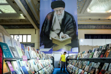 سی و پنجمین نمایشگاه کتاب تهران- روز ششم
