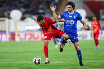 Premier Football League; Esteghlal and Foulad