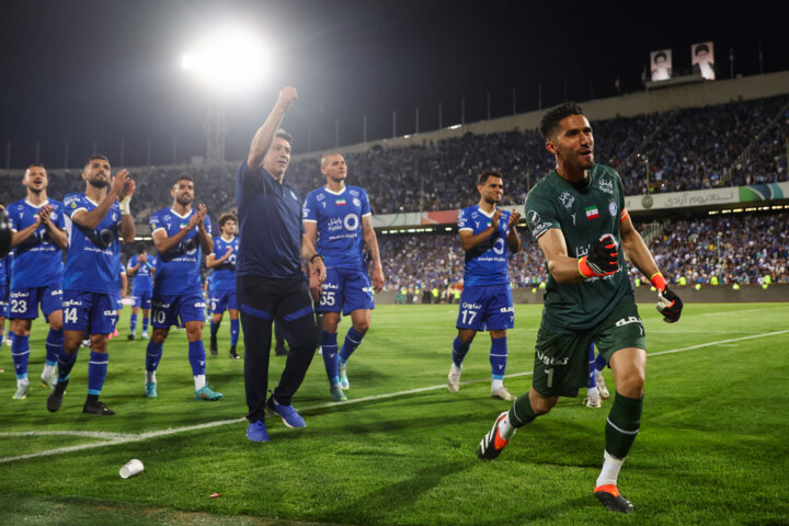 نگاهی به بازیهای باقیمانده استقلال و پرسپولیس؛ جنگ قهرمانی در خاکریز آخر