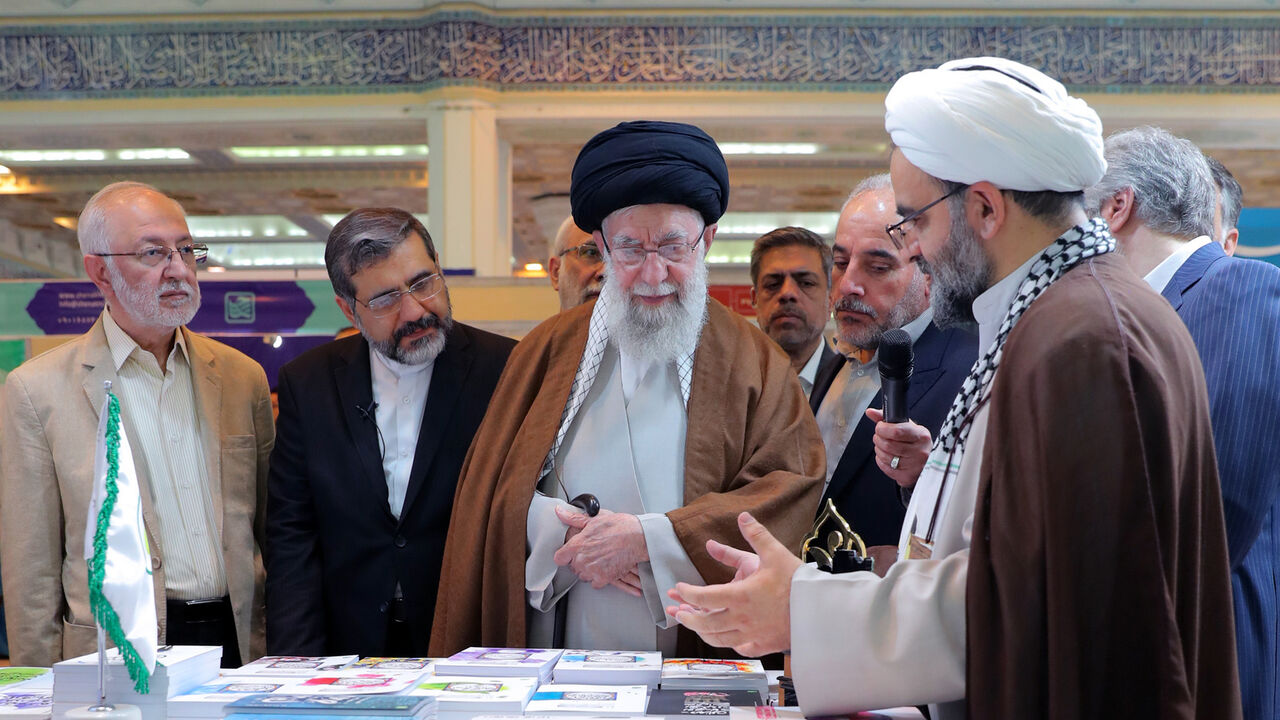 بازدید رهبر انقلاب از نمایشگاه کتاب چشمانداز جامعی پیش روی کتاب دوستان می گذارد